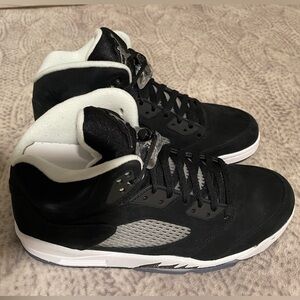 Black and White Men's Sneakers